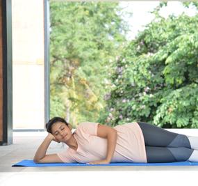 Yoga Vishnuasana (Lying-down on Sides