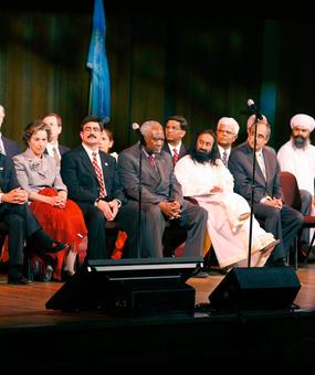 Social Impact - Politicians, Gurudev and spiritual leaders assemble on a stage