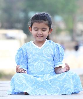 How to teach meditation to your kids