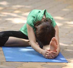 janu shirsasana One-Legged Forward Bend