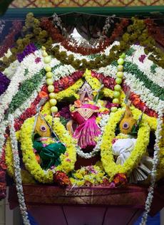 Navaratri-pooja-divine-mother-devi