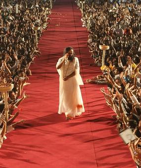 Gurudev during satsang