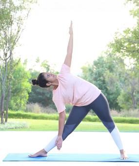 yoga Trikonasana triangle pose featured image