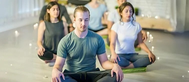 Tystnadens konst avancerade meditationstekniker, djupa meditationer, mudras och pranayamas