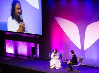 Gurudev Sri Sri Ravi Shankar speaking at Mindvalley University.